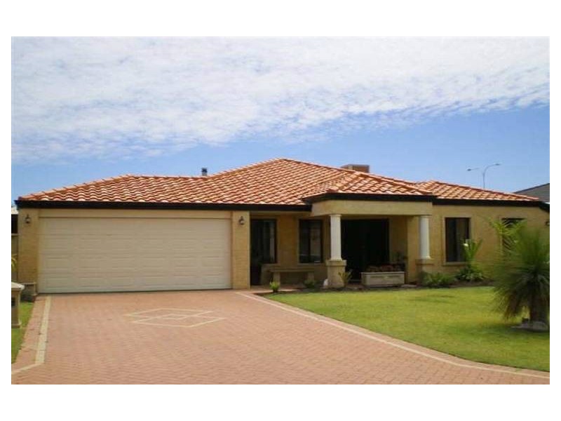 35 Galveston Loop, Iluka WA 6028