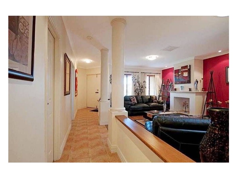 35 Galveston Loop, Iluka WA 6028