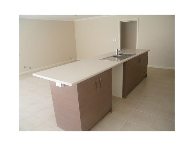 9 Vancouver Pde, Hocking WA 6065