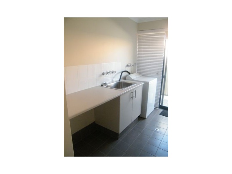 9 Vancouver Pde, Hocking WA 6065