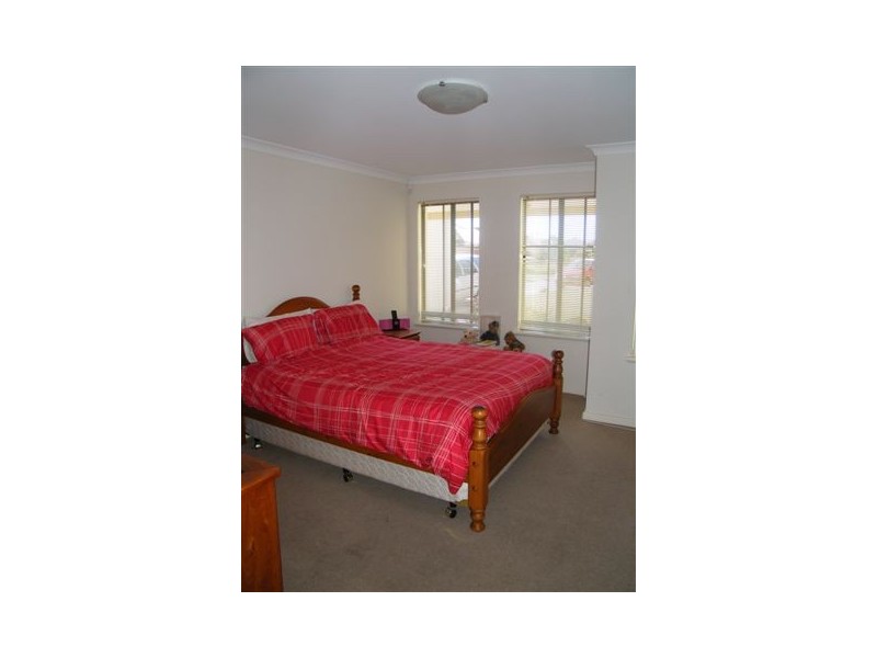 11 Burbanks Elbow, Wanneroo WA 6065