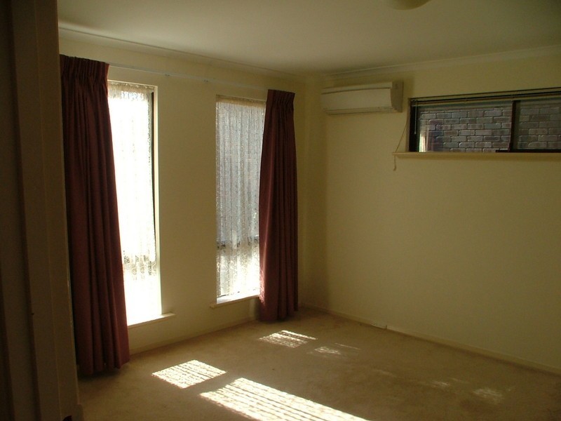 10 Handcock Way, Kingsley WA 6026