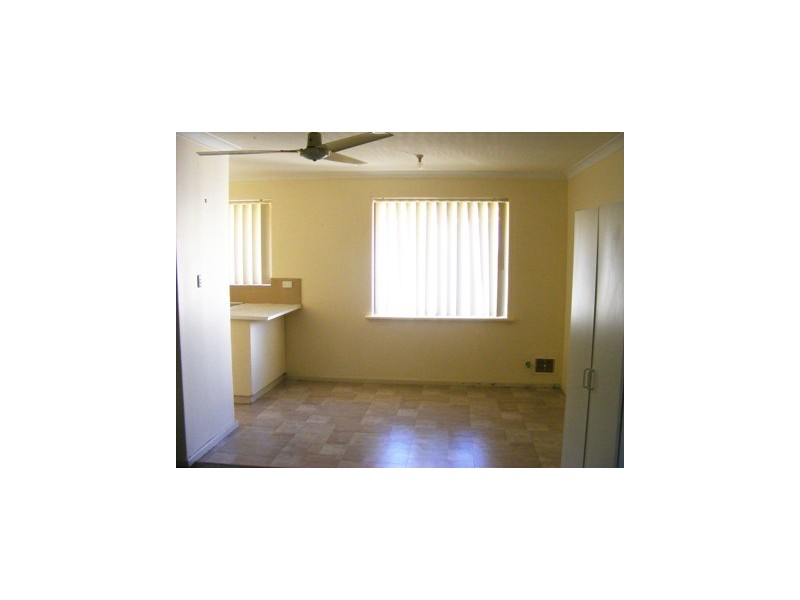 25 Bardsley Ave, Girrawheen WA 6064