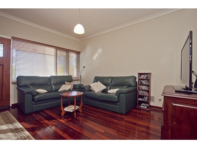 247 Mirrabooka Ave, Balga WA 6061