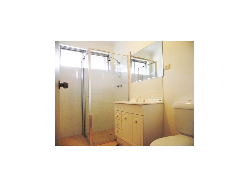 8 Lindway Street, Balga WA 6061