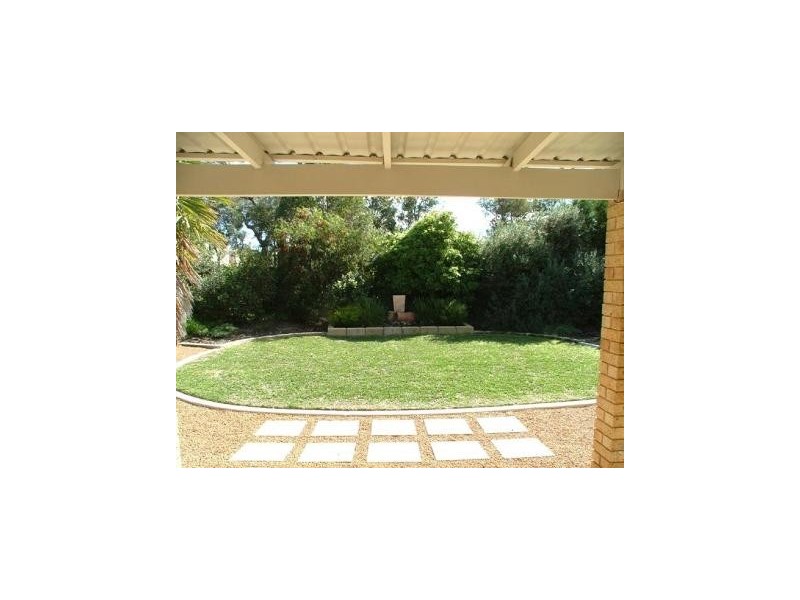 63 Lakevalley Drive, Edgewater WA 6027