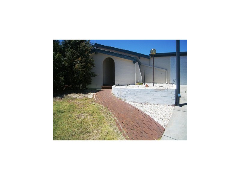 4 Malak Court, Wanneroo WA 6065