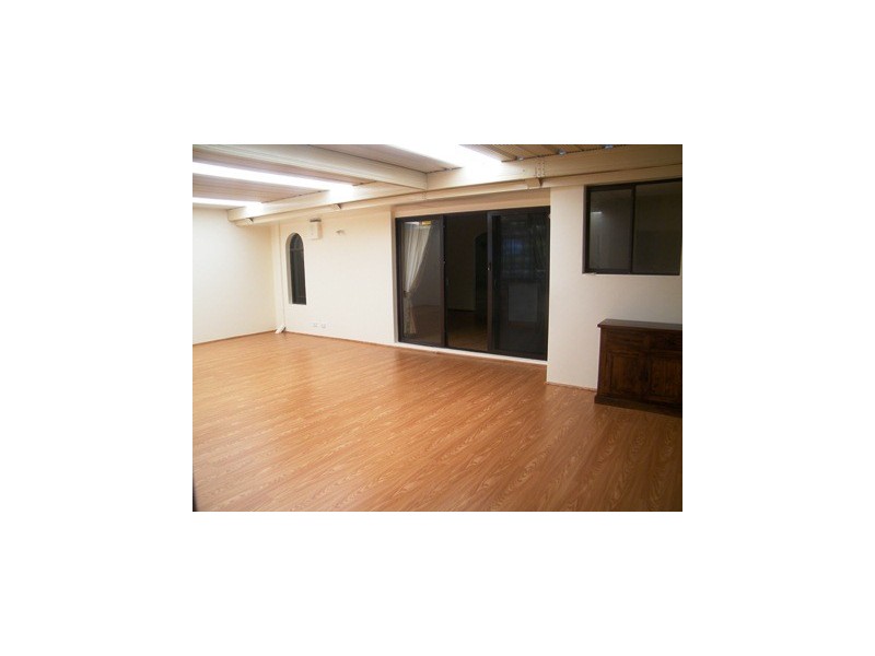 4 Malak Court, Wanneroo WA 6065