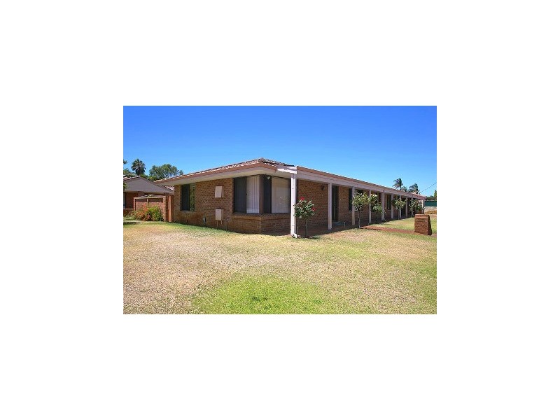 8 Pinnelli Road, Wanneroo WA 6065