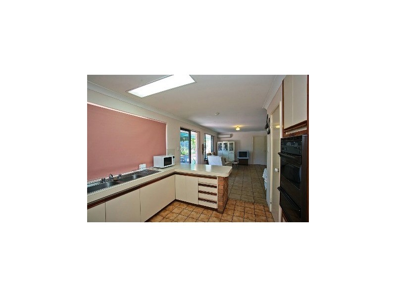 8 Pinnelli Road, Wanneroo WA 6065
