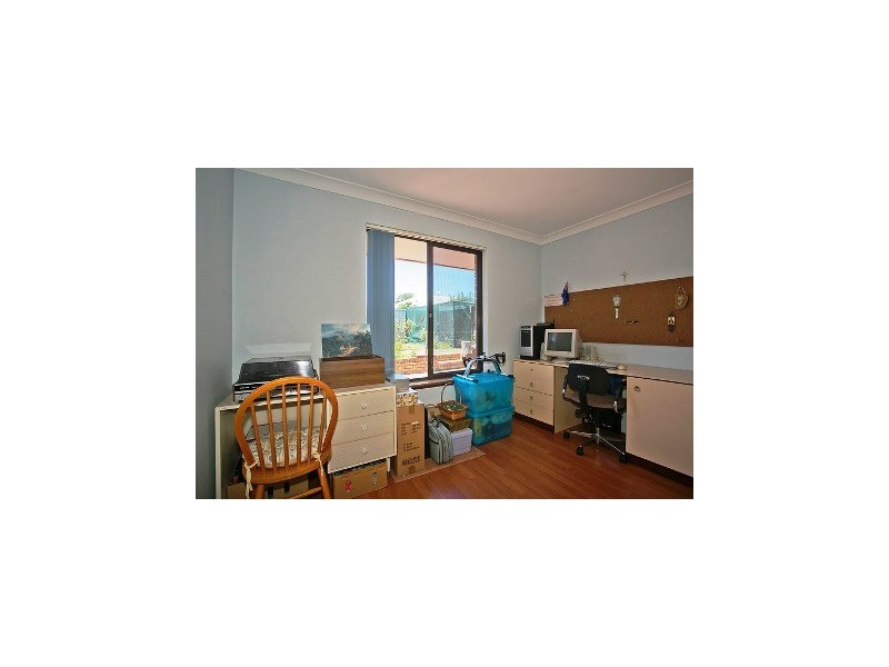 8 Pinnelli Road, Wanneroo WA 6065