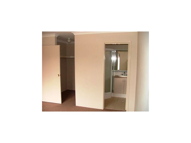 11 Charnley Link, Wanneroo WA 6065