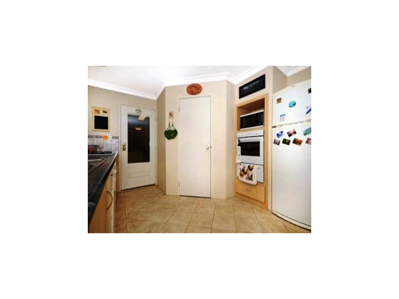 73 Rochester Circle, Balga WA 6061