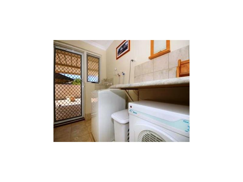 73 Rochester Circle, Balga WA 6061