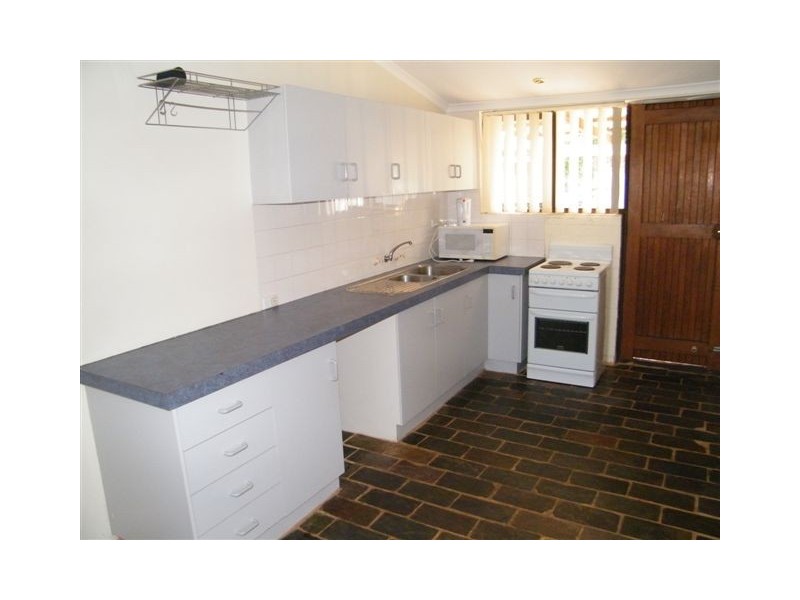 32 Dallas Crescent, Wanneroo WA 6065