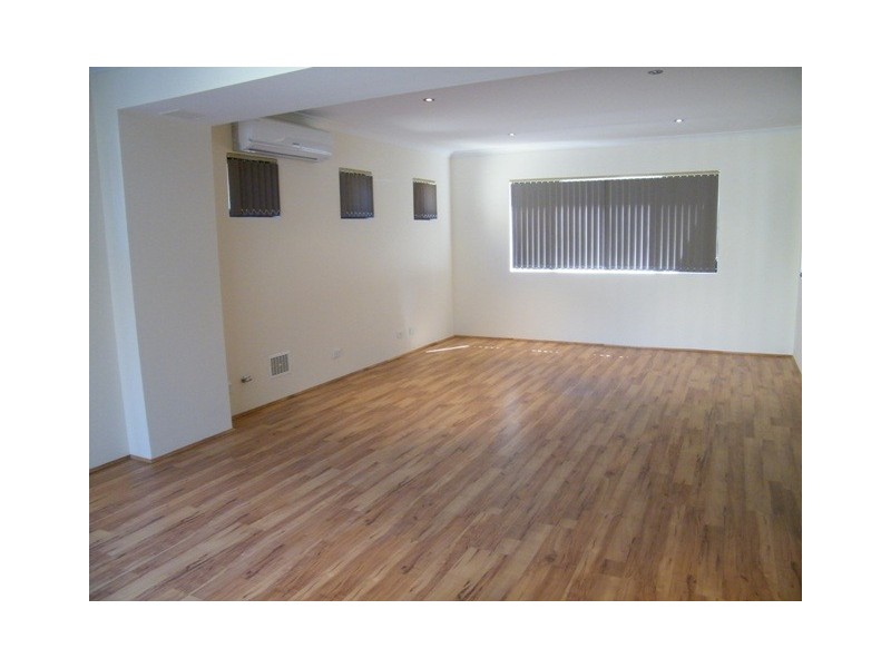 166A Hillview Tce, Bentley WA 6102