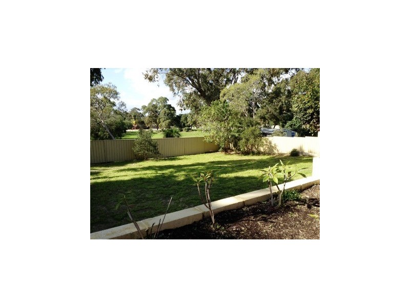 14 Dromana Place, Craigie WA 6025