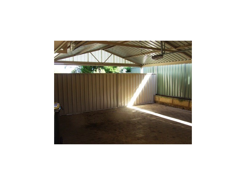 8 Greenhill Court, Kallaroo WA 6025