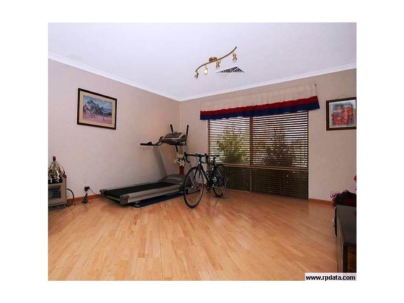 7 Cantrell Circuit, Landsdale WA 6065