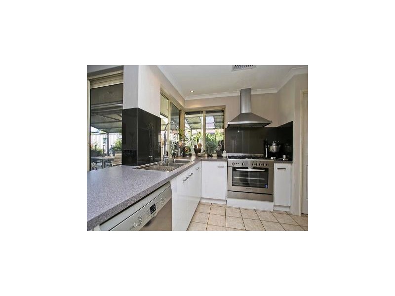 53 Cadoux Loop, Hocking WA 6065