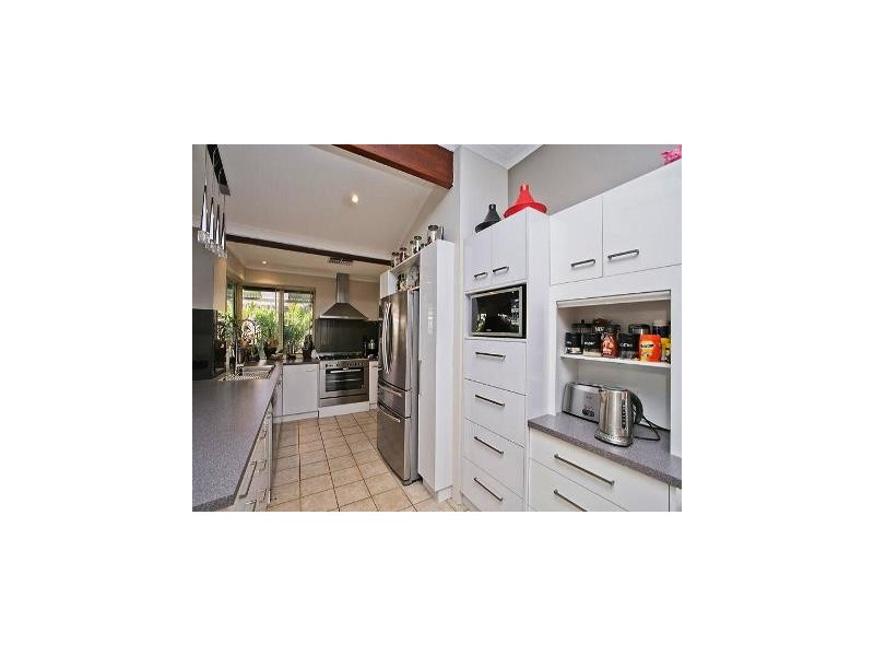 53 Cadoux Loop, Hocking WA 6065