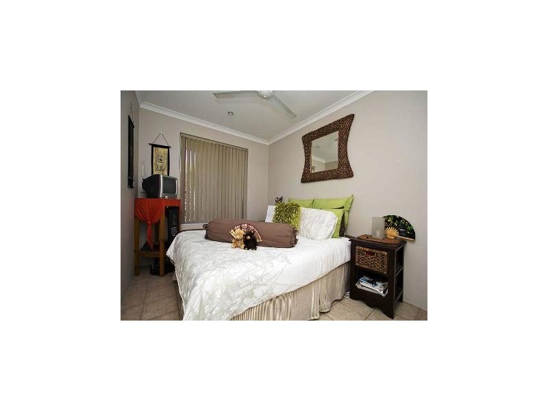 53 Cadoux Loop, Hocking WA 6065