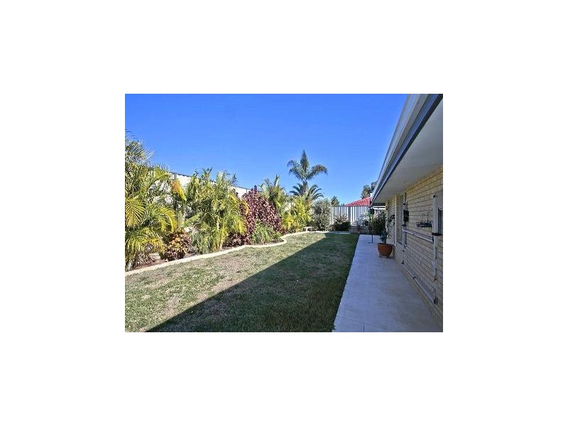 53 Cadoux Loop, Hocking WA 6065