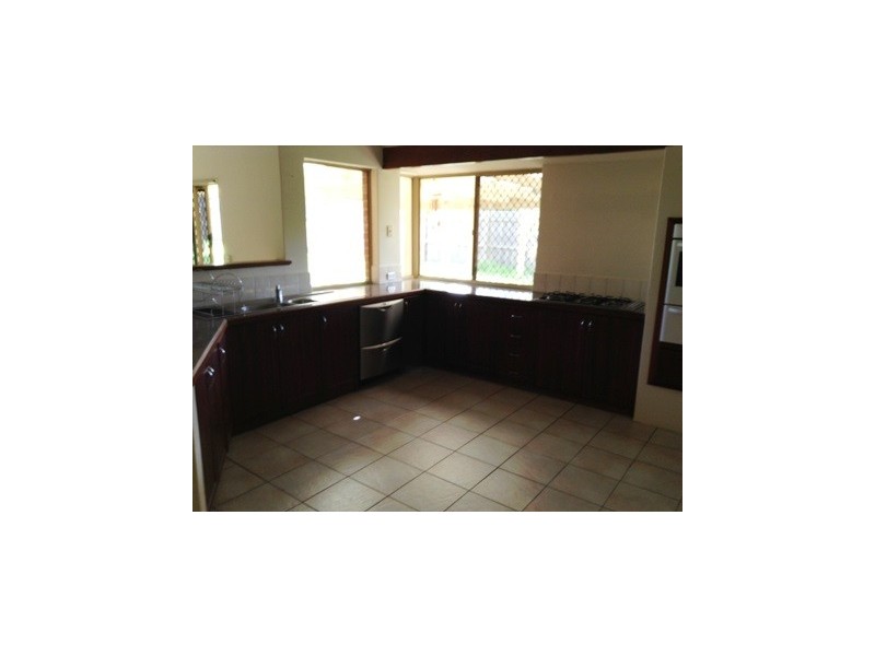 2 Bowstring Place, Joondalup WA 6027