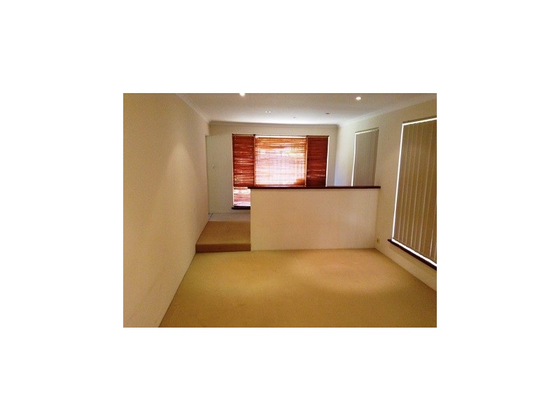 2 Bowstring Place, Joondalup WA 6027