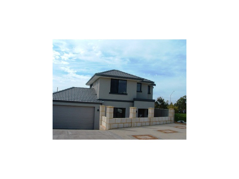 5 Dunster Road, Innaloo WA 6018
