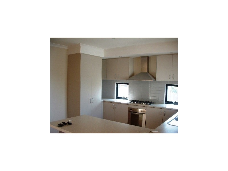 5 Dunster Road, Innaloo WA 6018