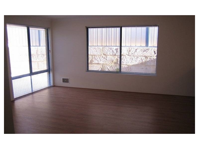 8 Melbourne Loop, Clarkson WA 6030