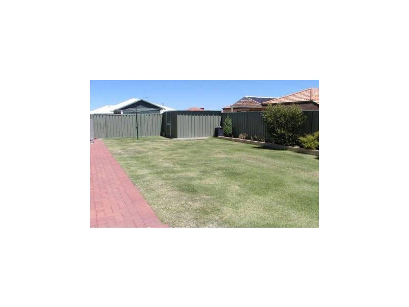 11 Barrett Street, Southern River WA 6110