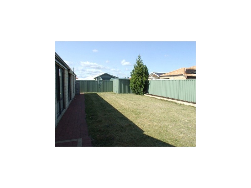 11 Barrett Street, Southern River WA 6110