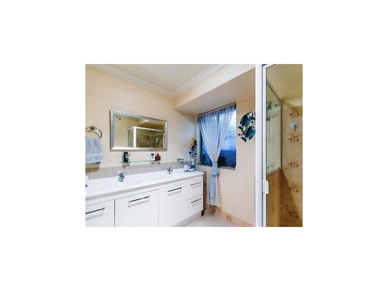 4A Caprella Street, Heathridge WA 6027