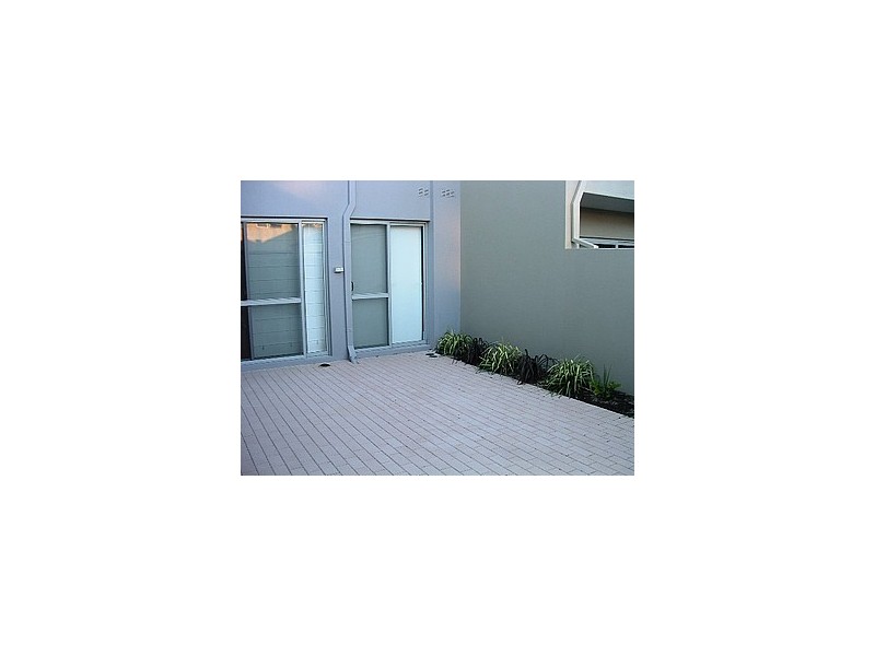 9 Fenian Pass, Hillarys WA 6025