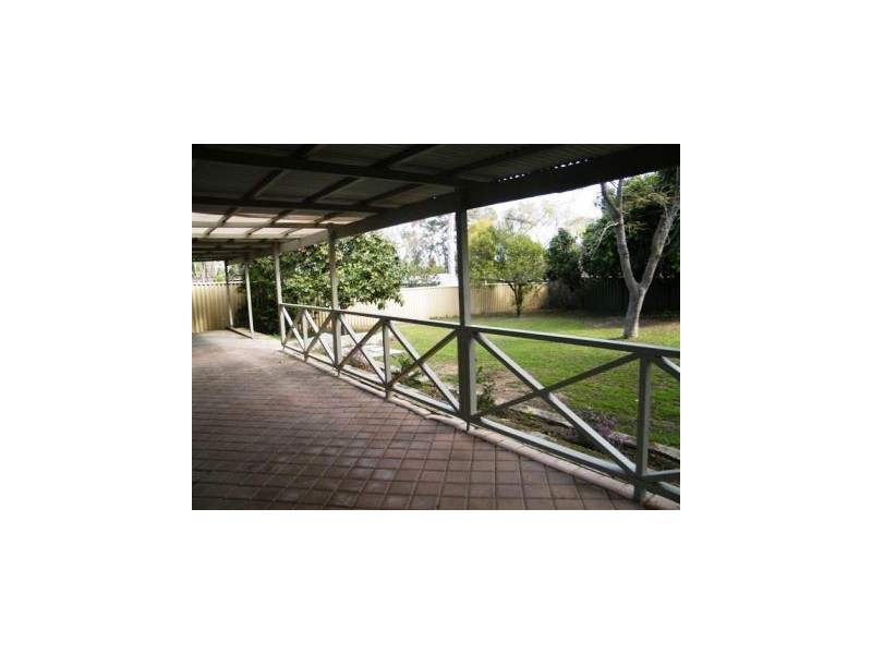 21 Thompson Drive, Wanneroo WA 6065