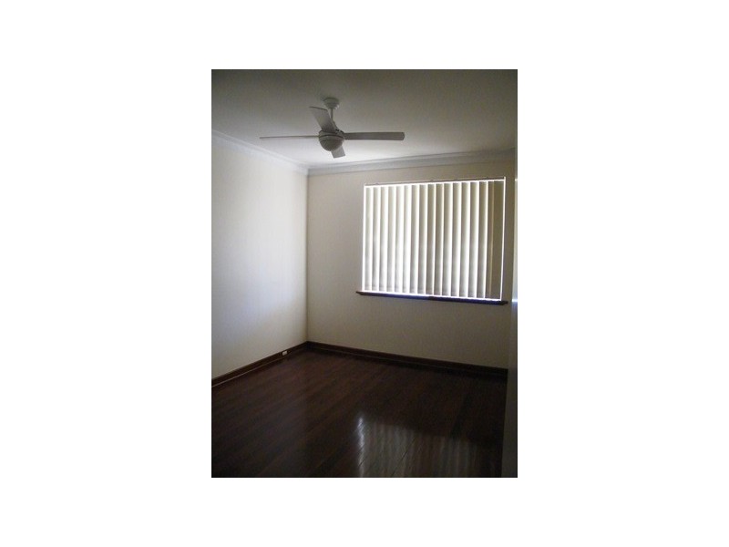 15 Carisbrooke Loop, Hocking WA 6065