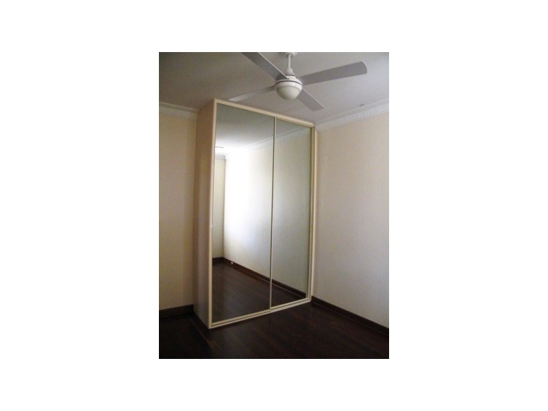 15 Carisbrooke Loop, Hocking WA 6065