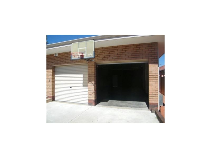 15 Carisbrooke Loop, Hocking WA 6065