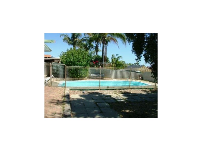 7 Lalina Way, Wanneroo WA 6065