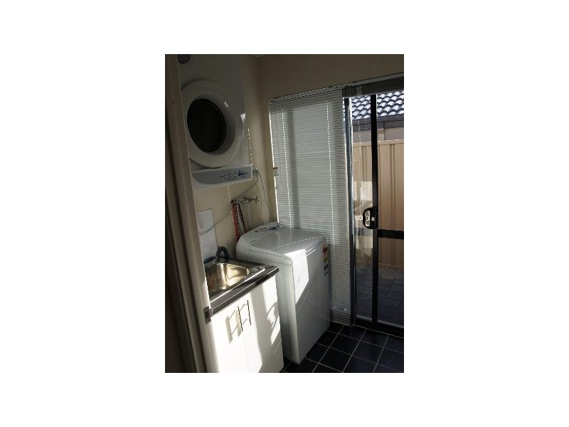 1 Ringmer Way, Westminster WA 6061