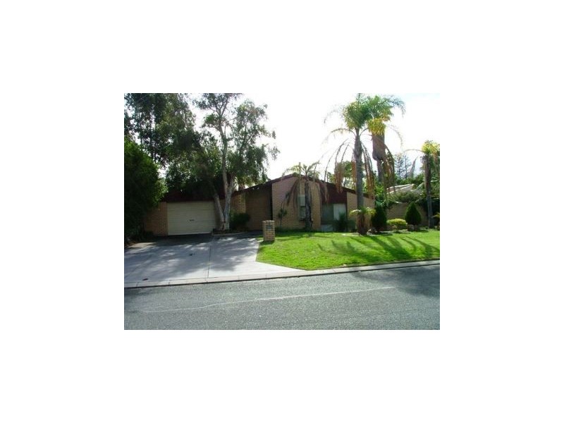 9 Mudalla Place, Wanneroo WA 6065