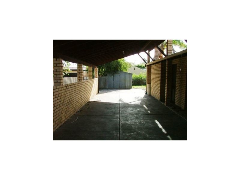 9 Mudalla Place, Wanneroo WA 6065