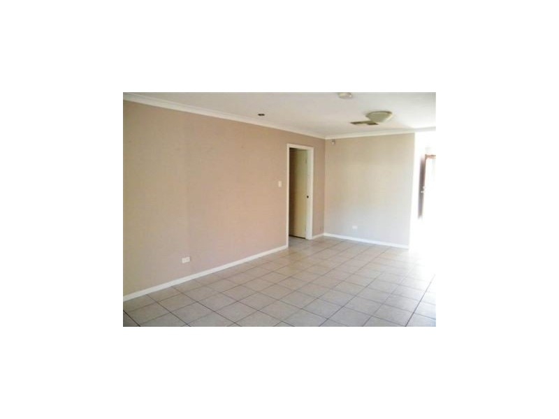 7 Desault Cove, Ballajura WA 6066