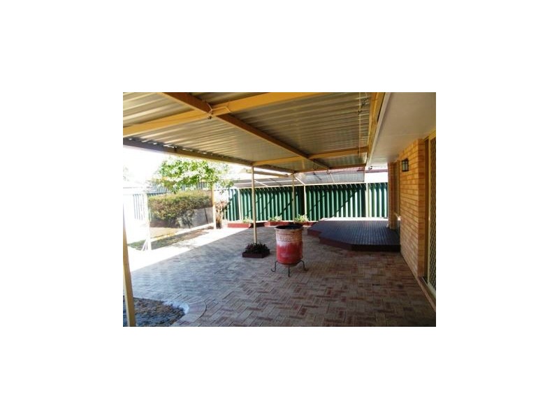 7 Desault Cove, Ballajura WA 6066