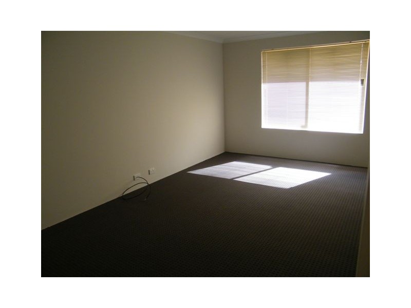 8 Clairault Rise, Pearsall WA 6065