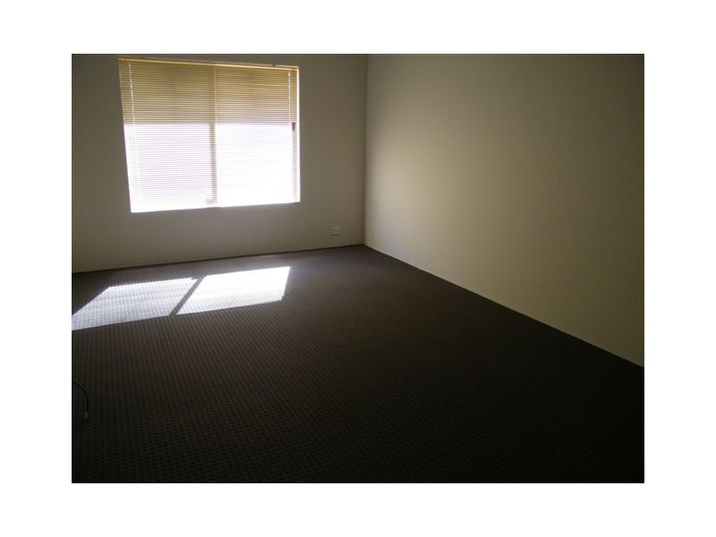 8 Clairault Rise, Pearsall WA 6065