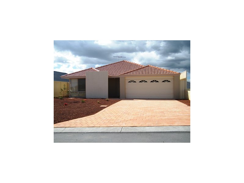 8 Clairault Rise, Pearsall WA 6065