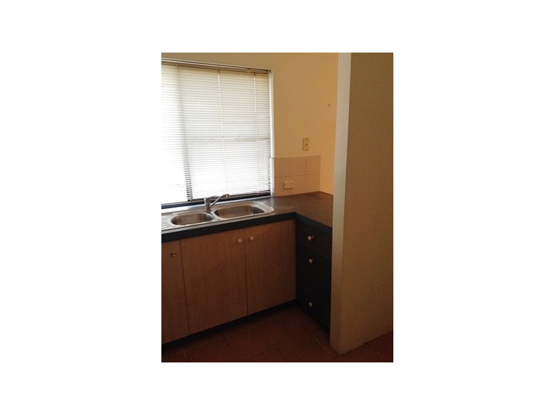 1/17 Lowther Terrace, Nollamara WA 6061